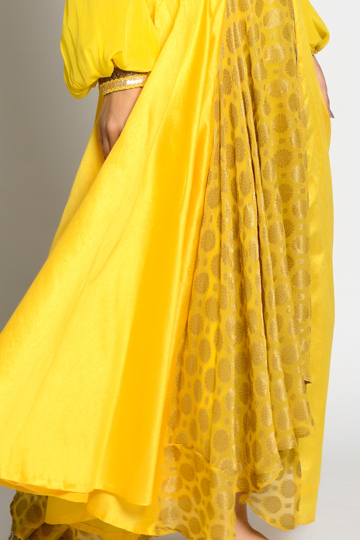 Yellow High-Low Draped Skirt Set Design by Priyanka Jain at Pernia's Pop Up  Shop 2024